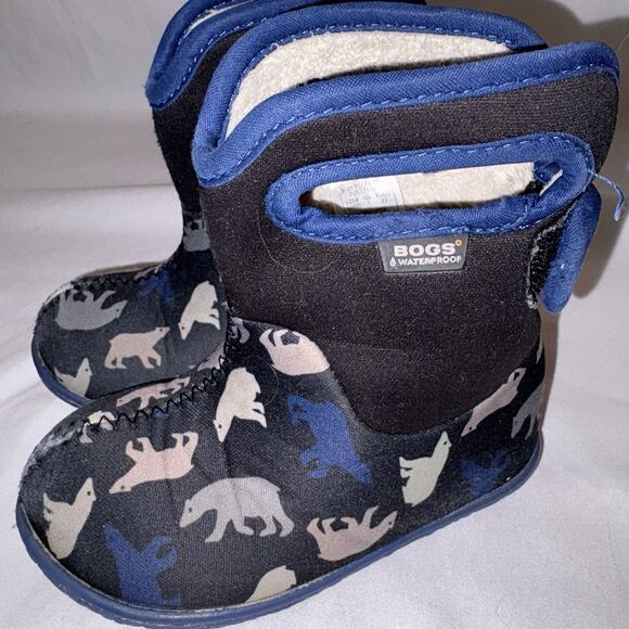 BOGS Wellies Boots Infants Fur Lined Waterproof Wellingtons Navy Polar Bear 7US - Picture 1 of 7